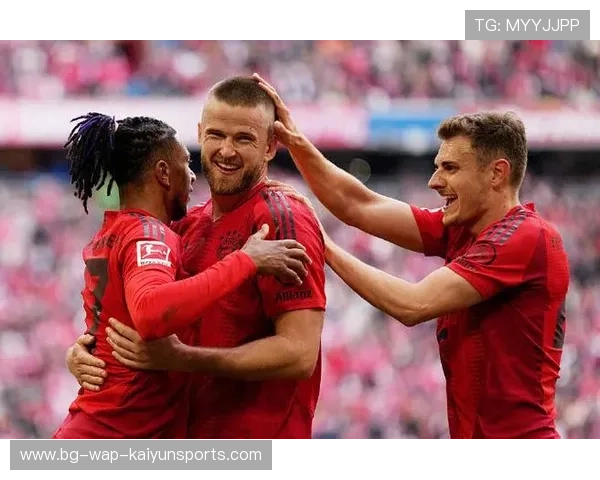 德甲拜仁角球战术收获回报，门前人头球得手